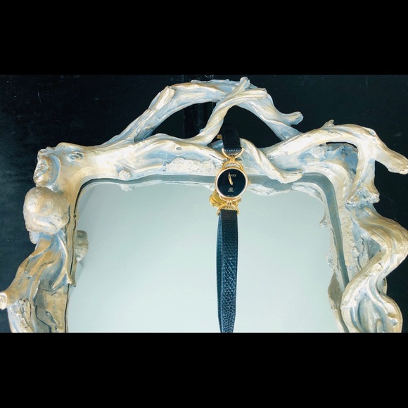 SOLD - Gucci Vintage Ladies 6000L - 1980's - Picture 1 of 8